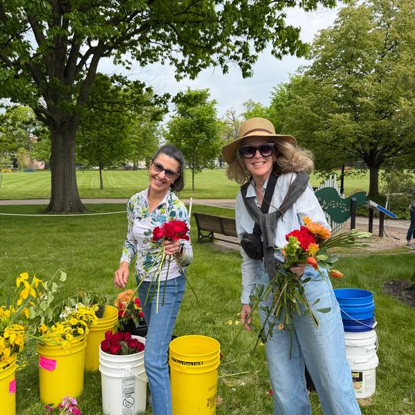 Garden Club of Cleveland members Nancy Forhan and Peg Furnas.